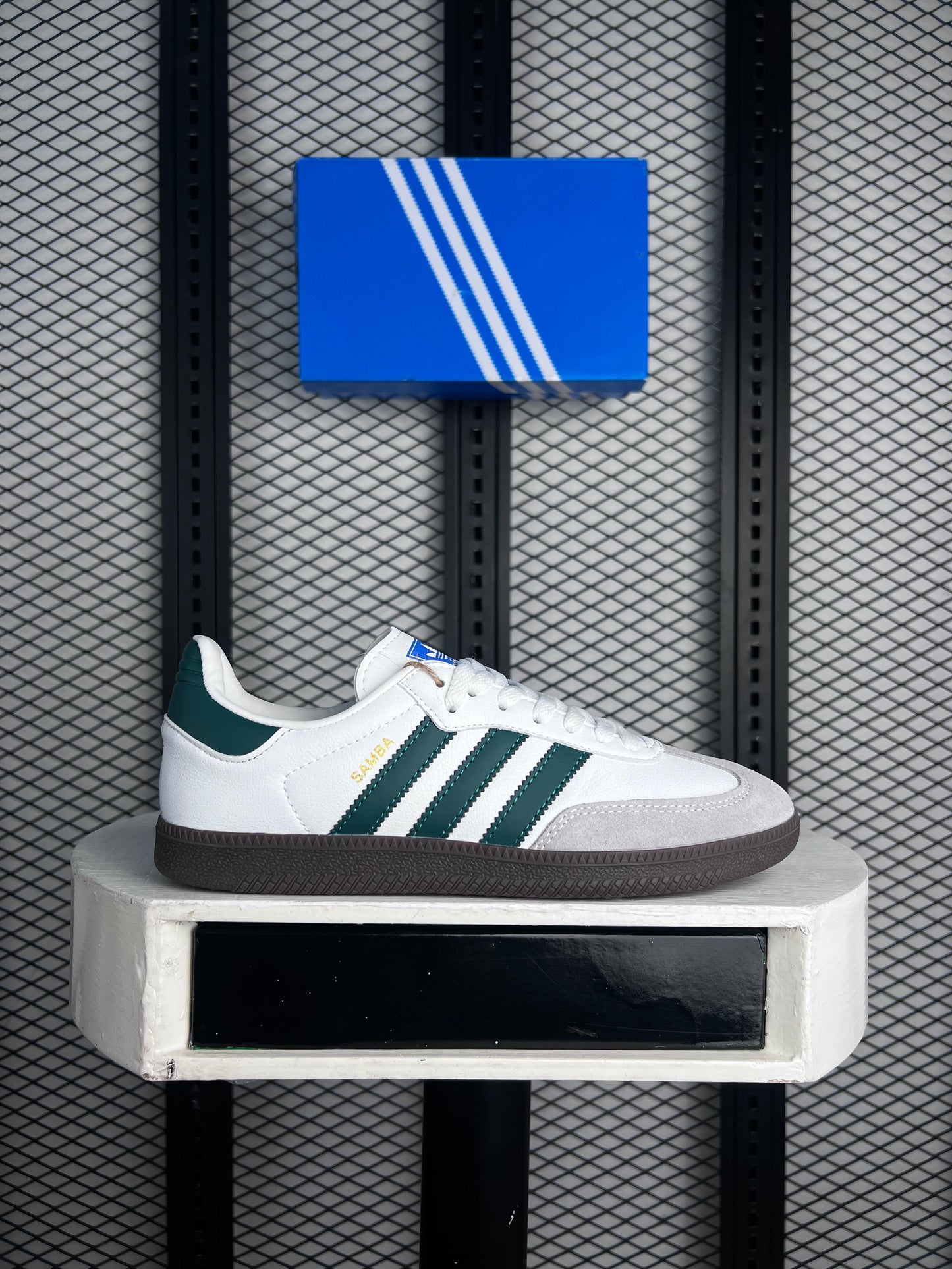 Samba - Green & White