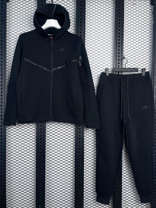 Tech Flcee Tracksuit - All Black